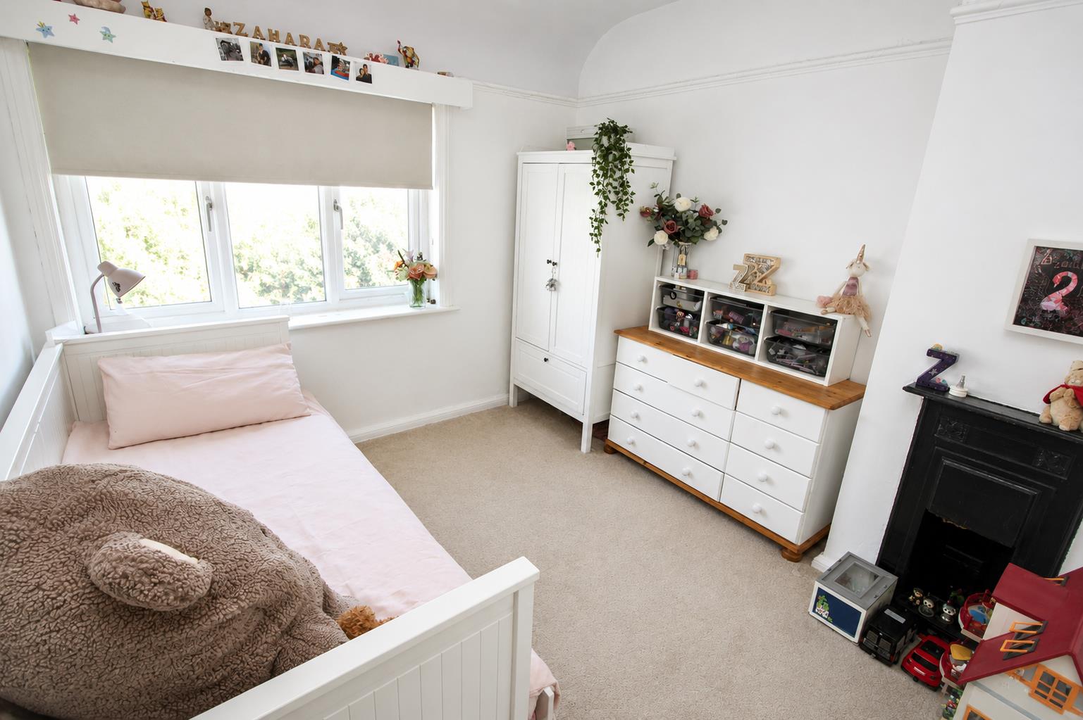 Grasmere Avenue, Tilehurst, Reading